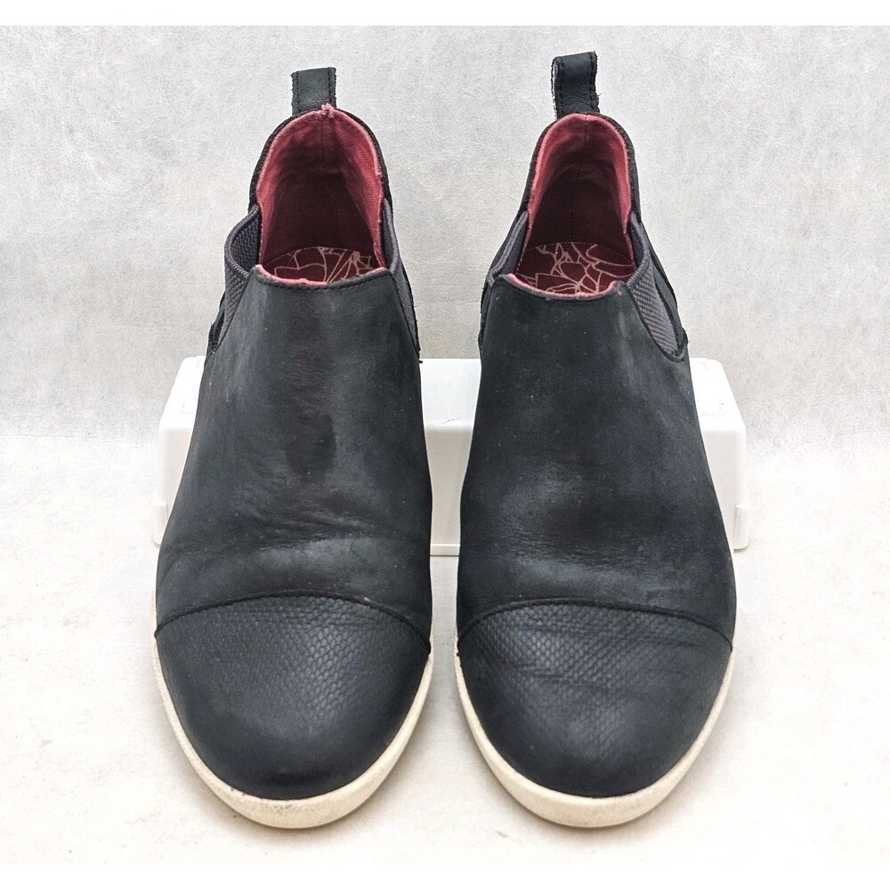 OluKai Waipahe Shoes Womens Size 8 Black Leather Slip On Casual Classic Booties